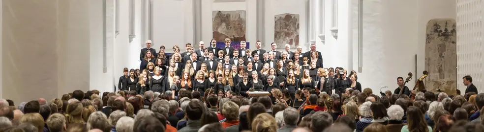 Unichor & -orchester in der Aula Bamberg 