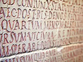 Vorchristliche lateinische Grabinschrift