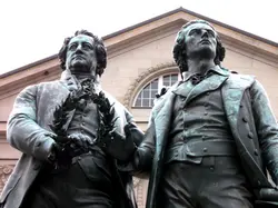 Photo of the statues of Schiller and Goethe erected next to each other.