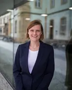 Photo of Prof. Dr. Nina Kleinöder.