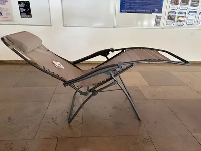 aufgeklappte Liege