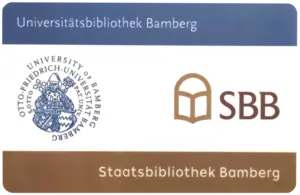 Die Vorderseite eins Bibliothekausweises. Sie zeigt die Schriftzüge "Universitätsbibliothek Bamberg" und "Staatsbibliothek Bamberg" mit den entsprechenden Logos.
