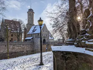 Altenburg im Winter schneebedeckte Altenburg im Winter