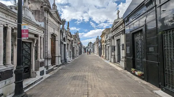 Grabhäuser auf dem Friedhof La Recolelta in Buenos Aires 