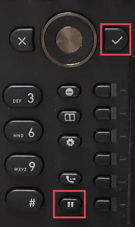 Telefon Funktionstasten Ansicht der Telefon Funktionstasten. Mit Markierung der Pause-Taste, welche unten rechts neben der Raute-Taste ist, und Haken-Taste.