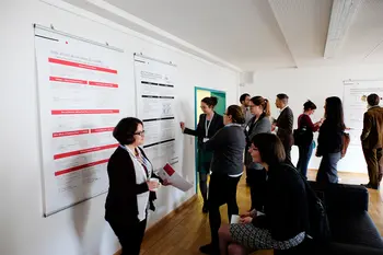 Aus der Exzellenzinitiative ist beispielsweise die Bamberg Graduate School of Social Sciences (BAGSS) entstanden. Promovierende an der Bamberg Graduate School of Social Sciences (BAGSS)