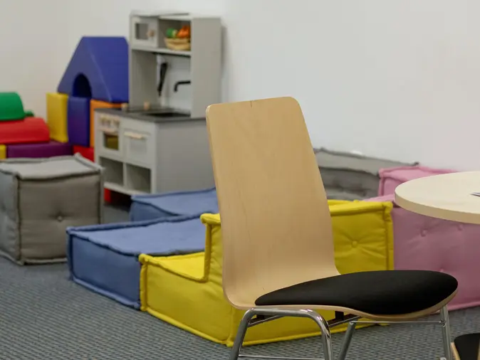 Therapieraum ausgestattet mit Spielzeug