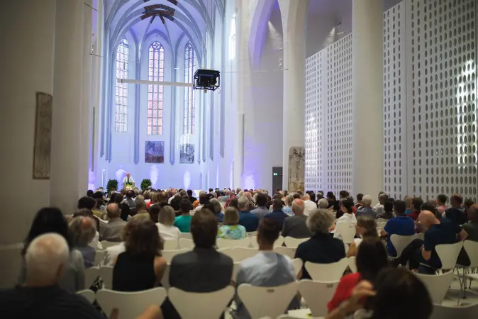 Blick in die Aula der Universität.