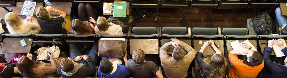 Studierende in einer Vorlesung der Uni Bamberg