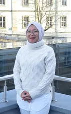 Auf diesem Foto ist die studentische Mitarbeiterin Septy Tria Utami Supeno abgebildet.