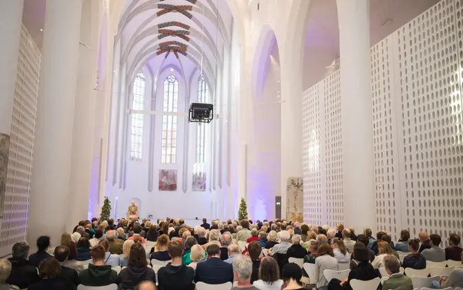 Aula mit Personen