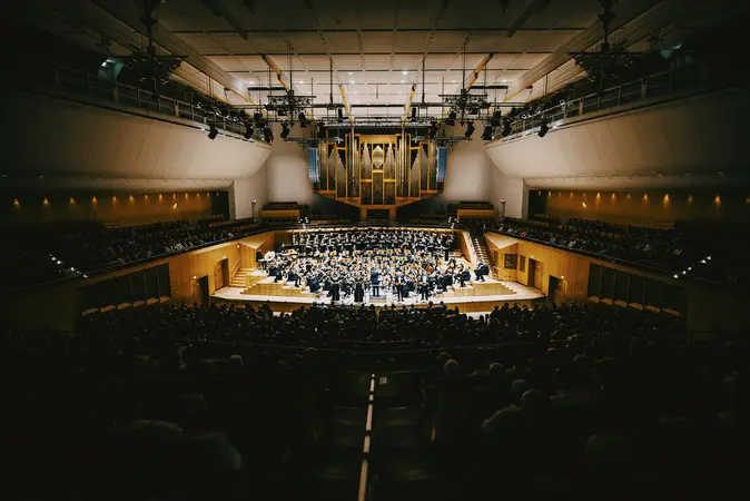 Chor und Orchester
