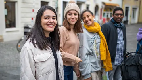 Studierende in der Austraße