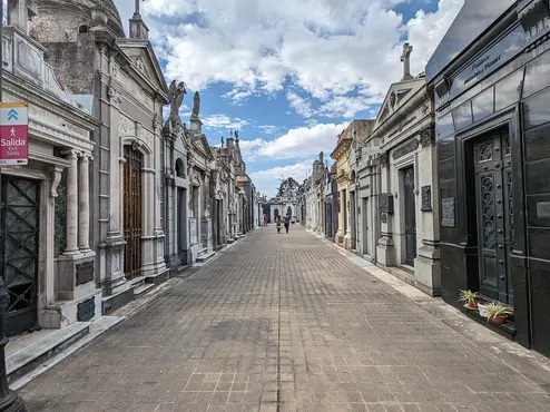 Grabhäuser auf dem Friedhof La Recolelta in Buenos Aires 