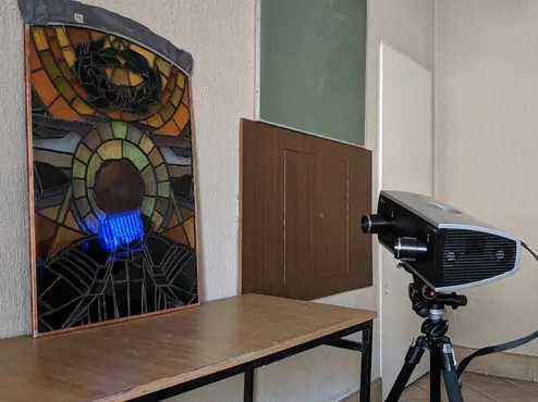 3D-Scan eines Glasfeldes aus der Pfarrkirche in Auschwitz (Polen)