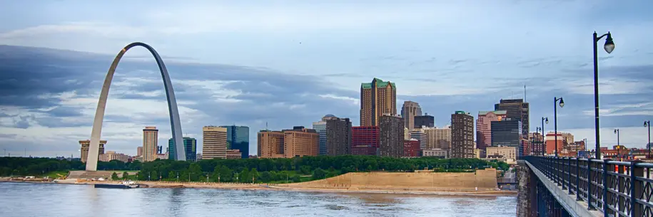 early morning Cityscape of St. Louis skyline in Missouri state