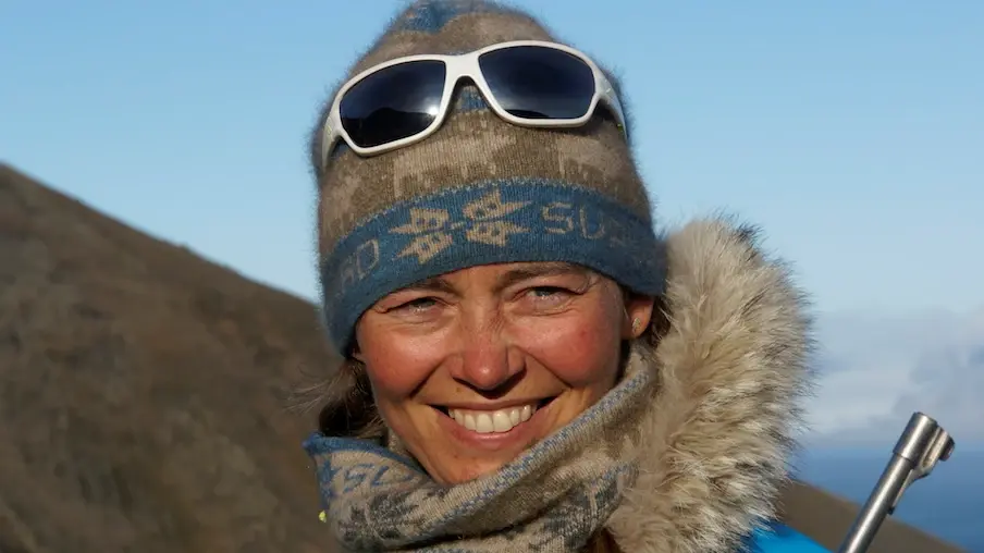 Abenteurerin bei einer ihrer Expeditionen in die Arktis.