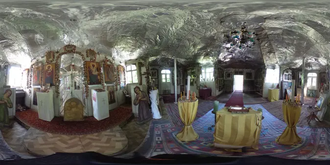 Neben Laserscans sollen 360-Grad-Fotografien sowie historische Bilddokumente und Zeitungsartikel die Ost-West-Friedenskirche in einem virtuellen Rundgang erfahrbar machen.