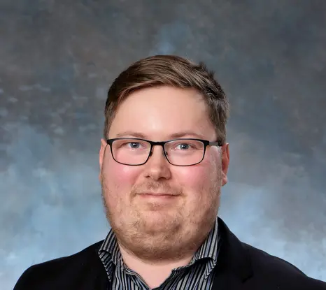 Profilbild des Herrn Lauri Heinonen, eines Doktoranden an der Professur für Digitale Geschichstswissenschaften. Profile picture of Mr. Lauri Heinonen, a PhD Candidate at the Department of Digital Historical Sciences.