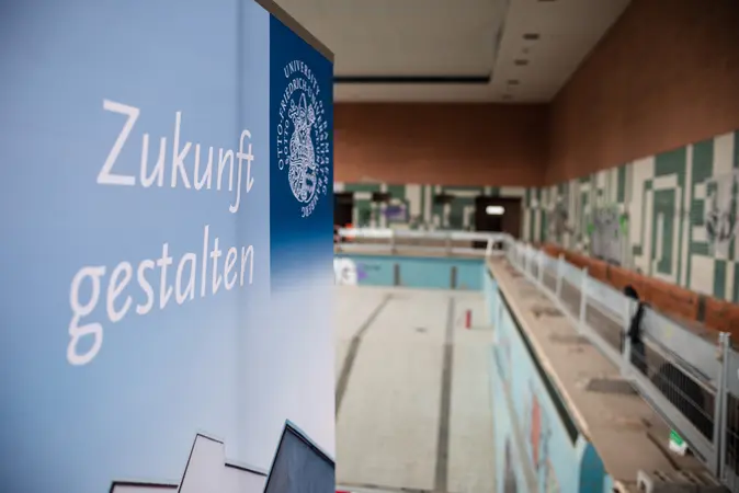 Kommende Woche kann es losgehen mit den Bauarbeiten. Ab dem Wintersemester 2026/27 sollen dann die ersten Sportkurse im neuen Universitätssportzentrum stattfinden. 