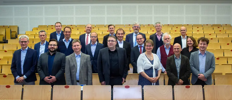 Gruppenbild Professoren Fakultät WIAI