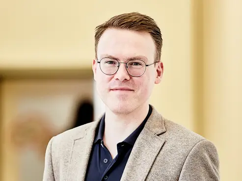Dr. Johannes Weber Dr. Johannes Weber