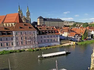 Blick auf Kranen und Residenz