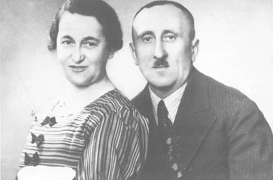 Katinka Hellmann, geb. Erlanger, mit ihrem Ehemann Max Hellmann Katinka Hellmann, geb. Erlanger, mit ihrem Ehemann Max Hellmann