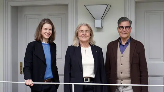 Antonia Schott-Bartning, Kanzlerin und Nachhaltigkeitsbeauftragte Dagmar Steuer-Flieser, externer Gutachter Burkhard Kühnemann