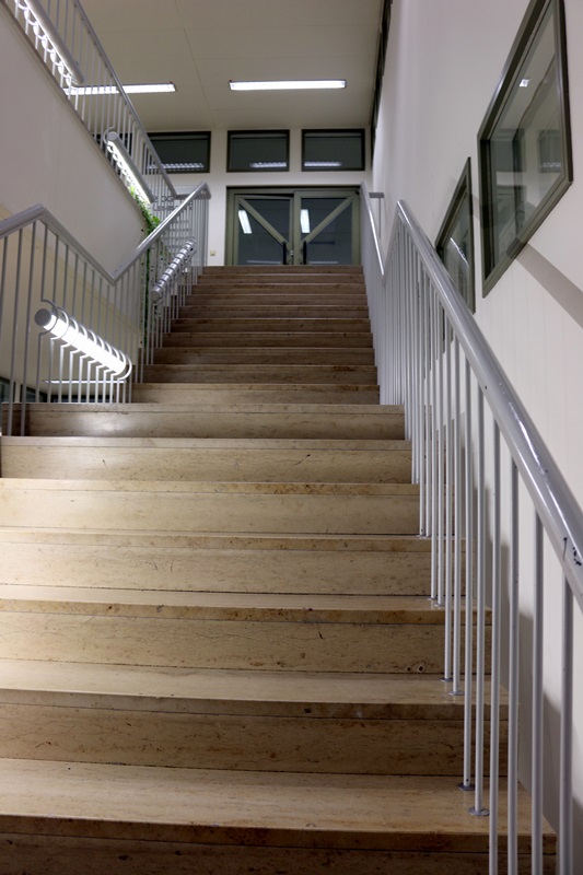 Teilbibliothek 3 (Sozial - und Wirtschaftswissenschaften