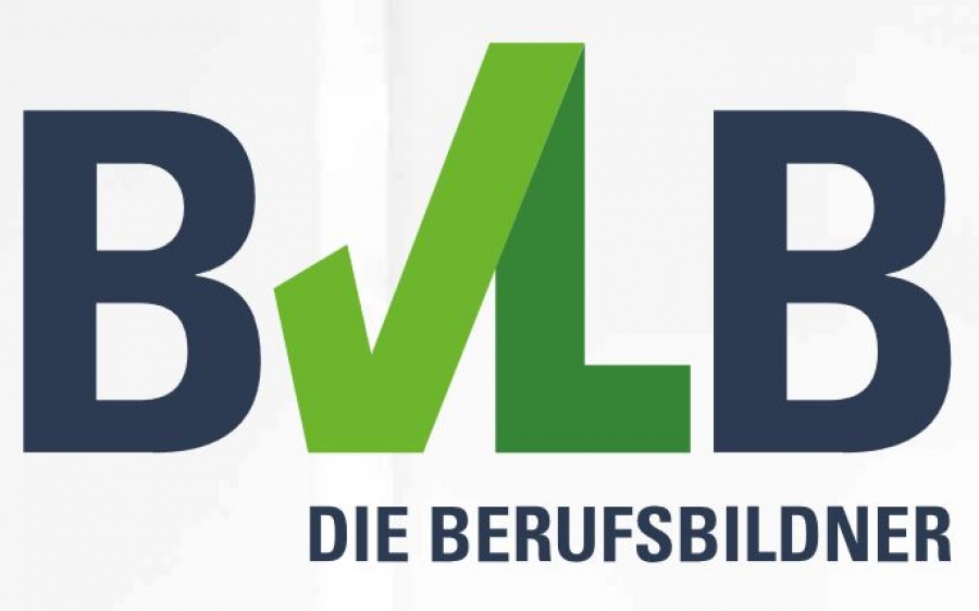 Austausch von Theorie und Praxis zur Digitalisierung in der Schule ...